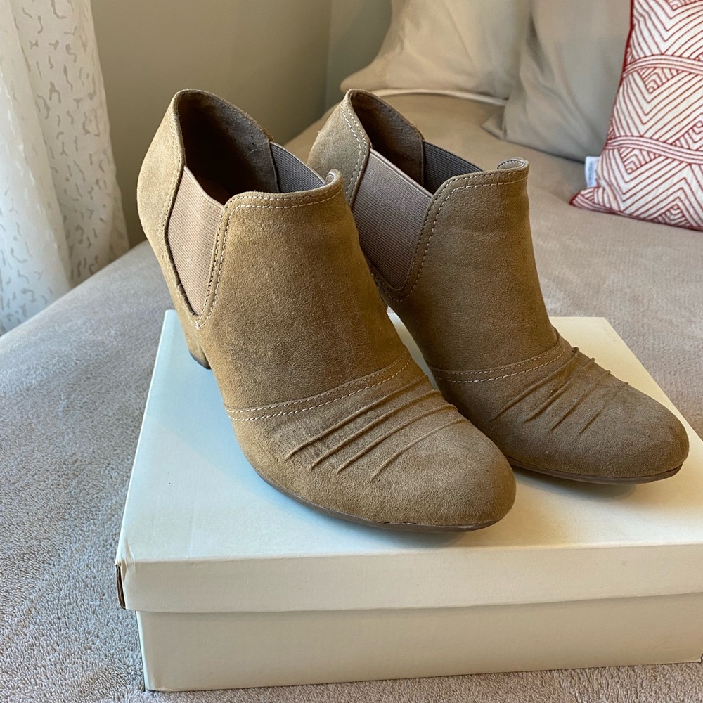 X Appeal Tan Heeled Ankle Bootie. Size 9